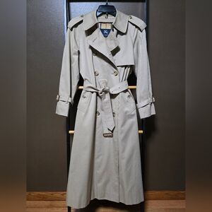 Vintage Burberry Classic Beige Trench Coat